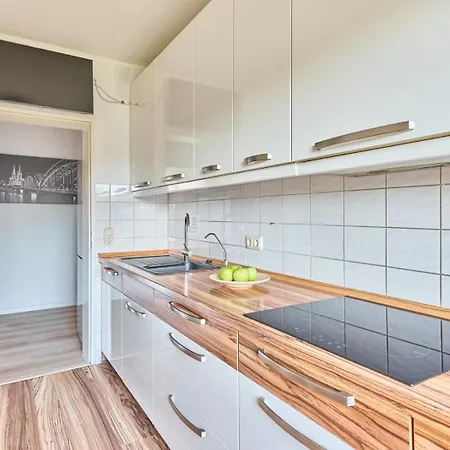 Ida, The Suburban Nearby Cologne برغهايم