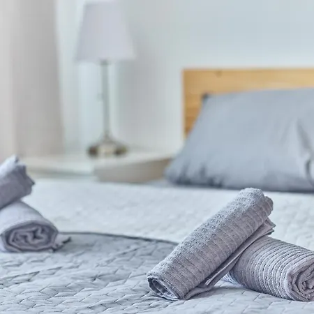 Ida, The Suburban Nearby Cologne شقة برغهايم